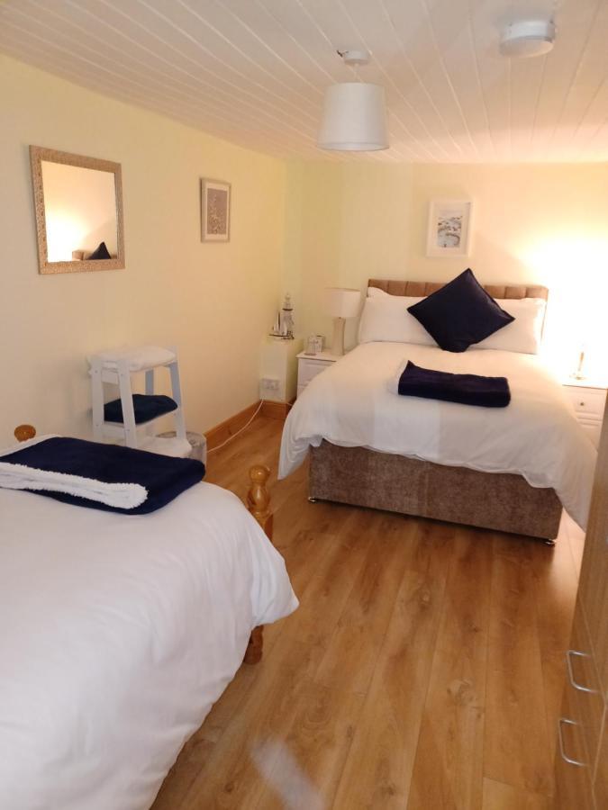 Kents Guesthouse Accommodation Kilmacthomas Bilik gambar
